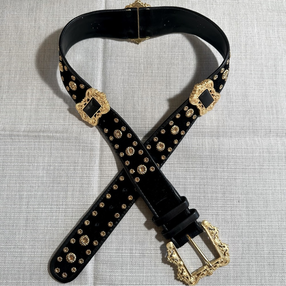 Vintage Baroque Couture Gold w Black Leather & Velvet Belt 1.5 “wide S/M (28-32)